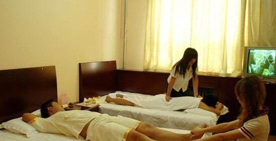 浴池足療中理發(fā)服務的利潤潛力 跨界融合的盈利新星