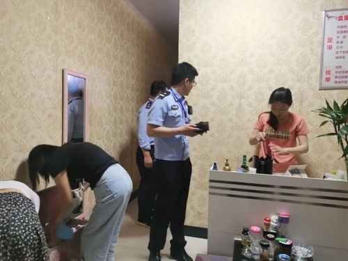 都昌縣城鎮(zhèn)派出所 理發(fā)服務(wù)“走實(shí)”又“走心”，為民服務(wù)見(jiàn)真情